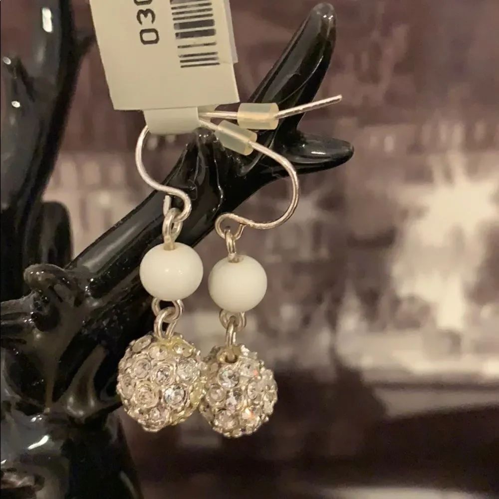 š1Ā hrāsalešCacheā
earringā⨠- Picture 2 of 3
